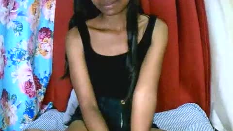 Snapshot of prettiethalia chatting on November 14, 9:08 am prettiethalia online show from November 14, 9:08 am