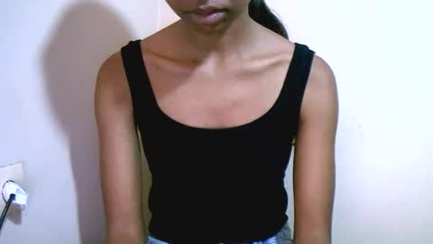 Snapshot of prettiethalia chatting on February 5, 9:03 am prettiethalia online show from February 5, 9:03 am