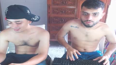 pretty18boy2 online show from February 10, 5:06 pm