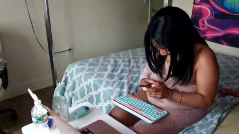 Yasmine pretty online show from July 15, 6:46 pm