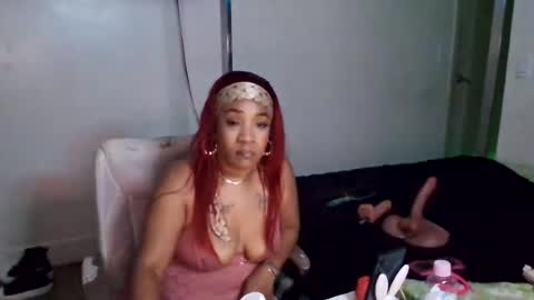 Yasmine pretty online show from July 22, 6:05 am