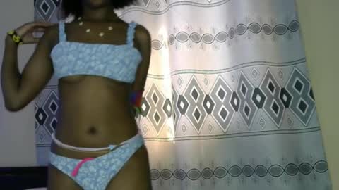 pretty__lisa online show from February 4, 3:12 am