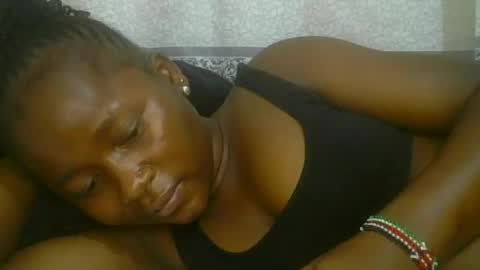 abella online show from November 3, 7:59 pm