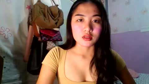 pretty_am online show from February 6, 5:38 pm