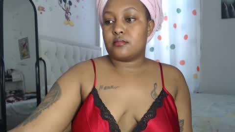 Annah online show from December 5, 9:40 am