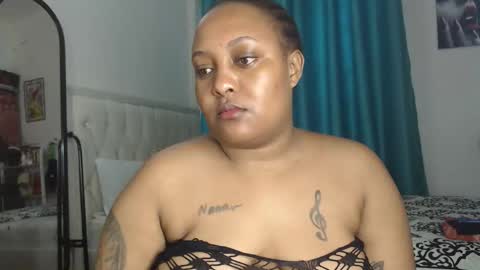 Snapshot of pretty_annah chatting on April 27, 6:44 am Annah online show from April 27, 6:44 am