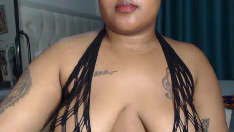Snapshot of pretty_annah chatting on June 14, 3:58 pm Annah online show from June 14, 3:58 pm
