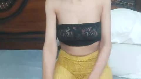 Snapshot of pretty_cat1 chatting on October 14, 8:42 pm pretty_cat1 online show from October 14, 8:42 pm