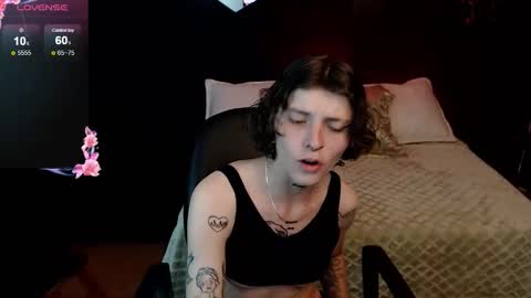 pretty_cristal22 online show from February 15, 8:49 pm