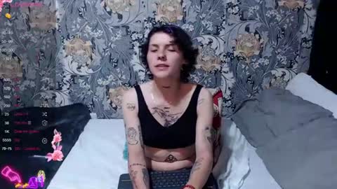 pretty_cristal22 online show from June 19, 1:54 am