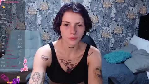 pretty_cristal22 online show from June 28, 1:00 am