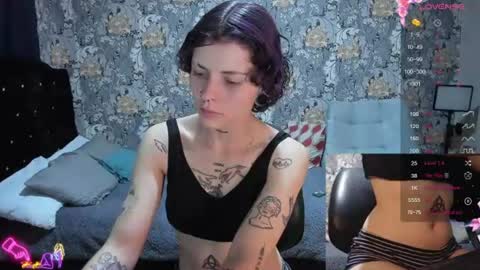 pretty_cristal22 online show from July 1, 1:29 am