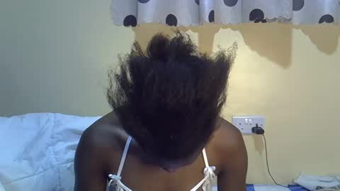 pretty_daniella online show from February 2, 3:39 pm