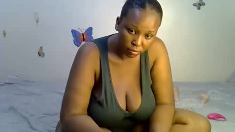 pretty_dey online show from February 1, 11:58 pm