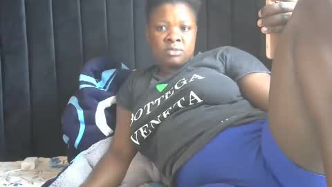 pretty_gaal online show from December 11, 6:25 am