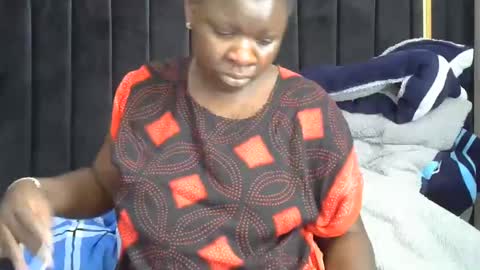 pretty_gaal online show from February 9, 5:08 am