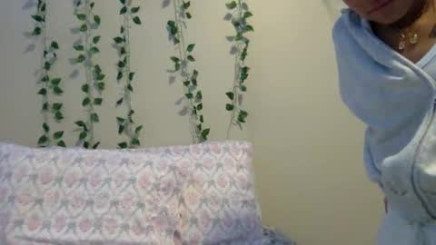 pretty_girl828687 online show from January 11, 5:07 pm