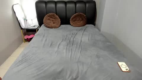 pretty_glinda online show from June 20, 5:38 pm