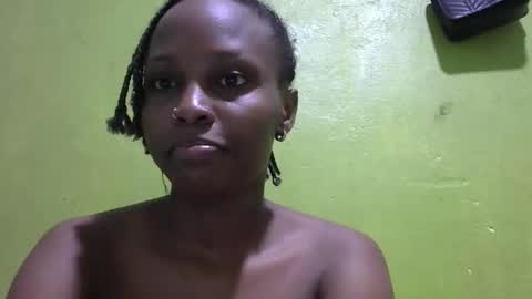 pretty_hotbaby online show from November 10, 9:36 pm