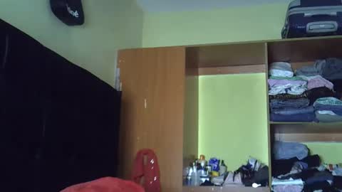 Snapshot of pretty_jazmine chatting on February 16, 2:40 am Jaz online show from February 16, 2:40 am