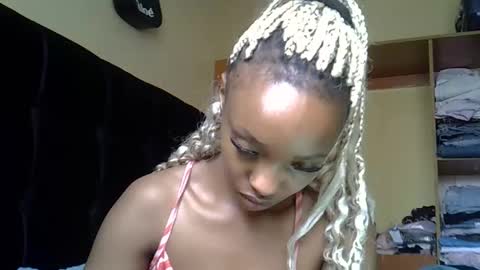 Snapshot of pretty_jazmine chatting on February 17, 7:27 am Jaz online show from February 17, 7:27 am