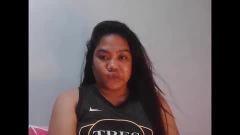 Snapshot of pretty_jewel05 chatting on September 15, 10:26 am pretty_jewel05 online show from September 15, 10:26 am