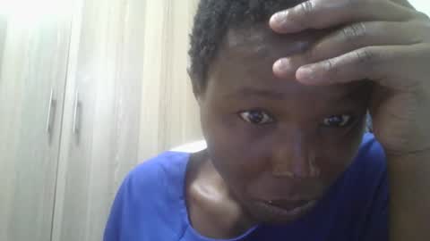 pretty_kemmy online show from September 15, 5:40 am