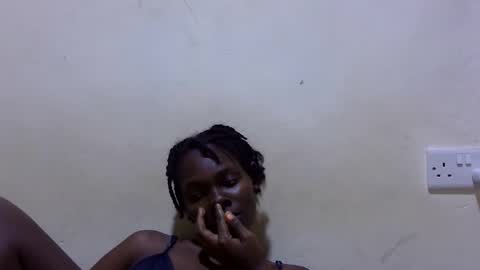 Snapshot of pretty_leila1 chatting on March 2, 10:05 pm pretty_leila1 online show from March 2, 10:05 pm