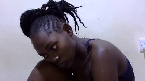 Snapshot of pretty_leila1 chatting on March 15, 1:33 am pretty_leila1 online show from March 15, 1:33 am