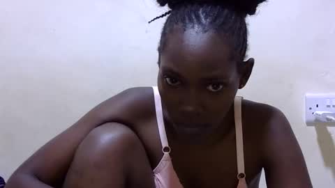 Snapshot of pretty_leila1 chatting on March 18, 11:57 am pretty_leila1 online show from March 18, 11:57 am