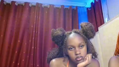 Pretty online show from March 28, 3:33 pm