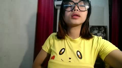 Snapshot of pretty_little_baby18 chatting on June 3, 2:14 am Venus online show from June 3, 2:14 am