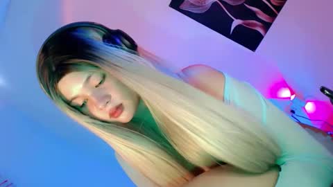 Flor online show from October 2, 5:36 am