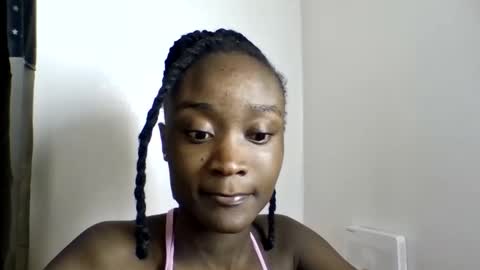 pretty luv1 online show from June 8, 9:53 am