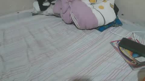 Snapshot of pretty_manisha chatting on September 17, 12:29 pm Ivy online show from September 17, 12:29 pm