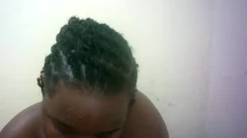 pretty_milan online show from June 13, 12:58 pm