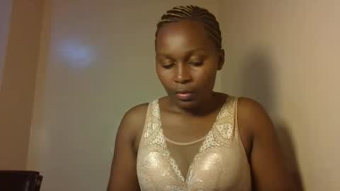 Essy online show from February 7, 6:55 pm