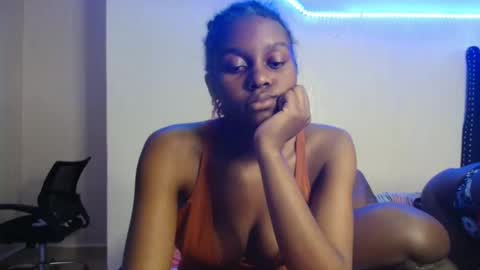 Snapshot of pretty_nyra chatting on May 21, 3:57 am Nyra online show from May 21, 3:57 am