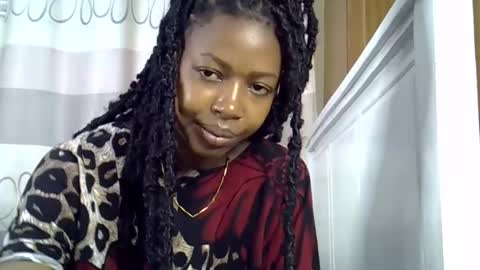 Snapshot of pretty_petite24 chatting on January 28, 11:17 am pretty_petite24 online show from January 28, 11:17 am