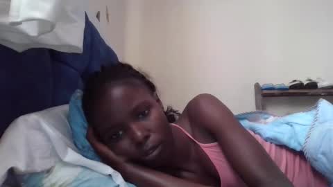 pretty_petite_ebony online show from September 25, 9:46 am