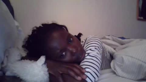 pretty_petite_ebony online show from October 6, 5:38 am