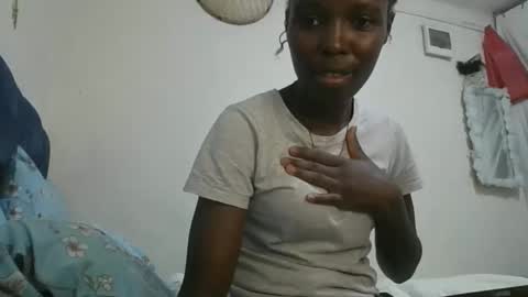 pretty_petite_ebony online show from January 13, 2:50 am