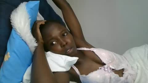 pretty_petite_ebony online show from February 2, 8:02 am