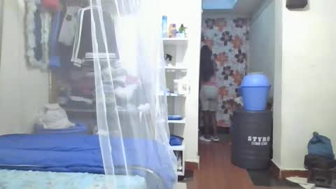 pretty_petite_ebony online show from March 13, 6:25 pm