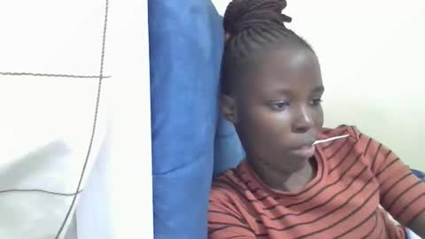 Snapshot of pretty_petite_ebony chatting on April 12, 10:59 pm pretty_petite_ebony online show from April 12, 10:59 pm