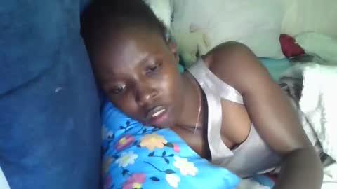 Snapshot of pretty_petite_ebony chatting on May 16, 6:17 pm pretty_petite_ebony online show from May 16, 6:17 pm