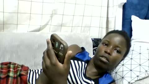 Snapshot of pretty_petite_ebony chatting on June 11, 6:22 am pretty_petite_ebony online show from June 11, 6:22 am