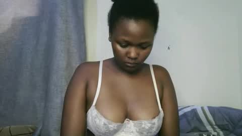 Snapshot of pretty_shanz chatting on October 16, 10:38 am pretty_shanz online show from October 16, 10:38 am