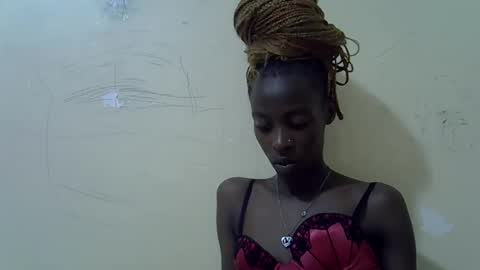 Vee online show from March 9, 6:34 pm