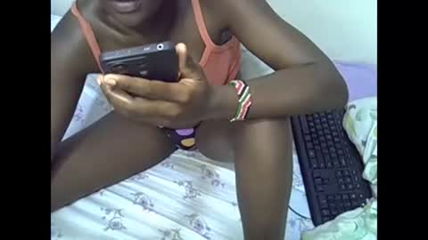 Snapshot of prettyalma chatting on March 9, 6:00 pm prettyalma online show from March 9, 6:00 pm